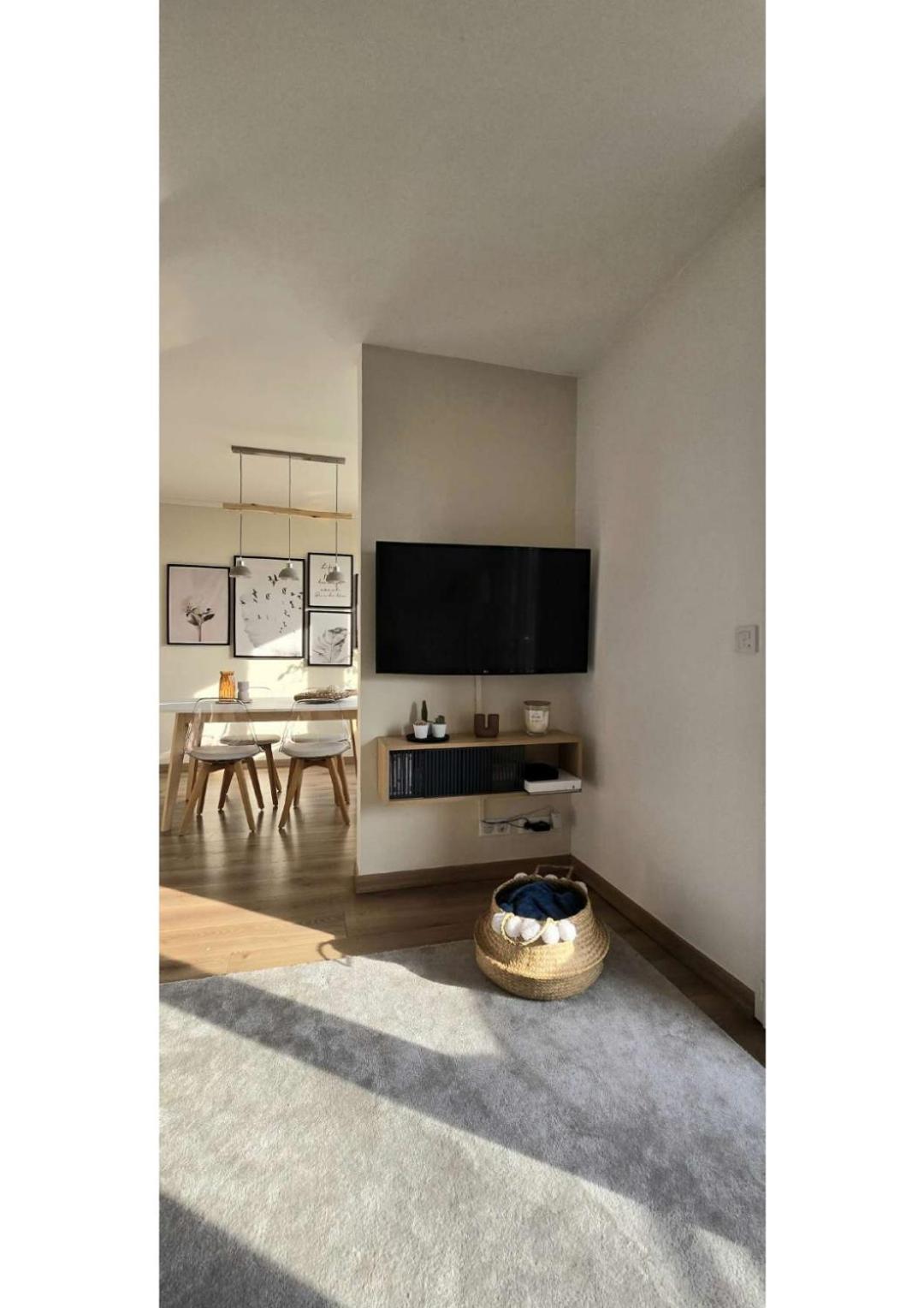 Superbe T3 Cosy, Parking Gratuit + Balcon Appartement Riom Buitenkant foto