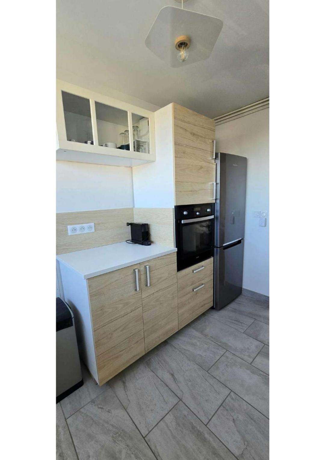 Superbe T3 Cosy, Parking Gratuit + Balcon Appartement Riom Buitenkant foto