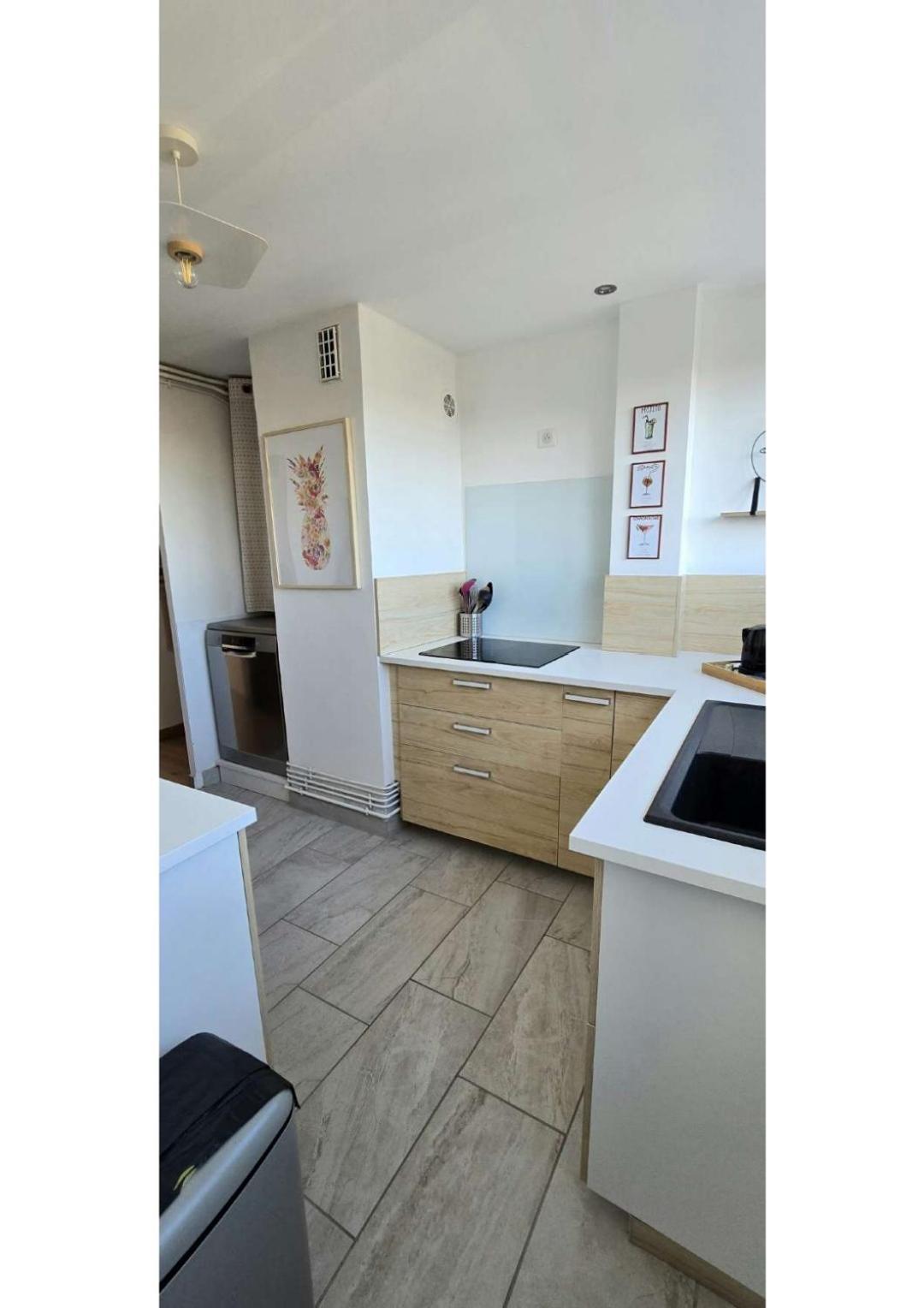 Superbe T3 Cosy, Parking Gratuit + Balcon Appartement Riom Buitenkant foto