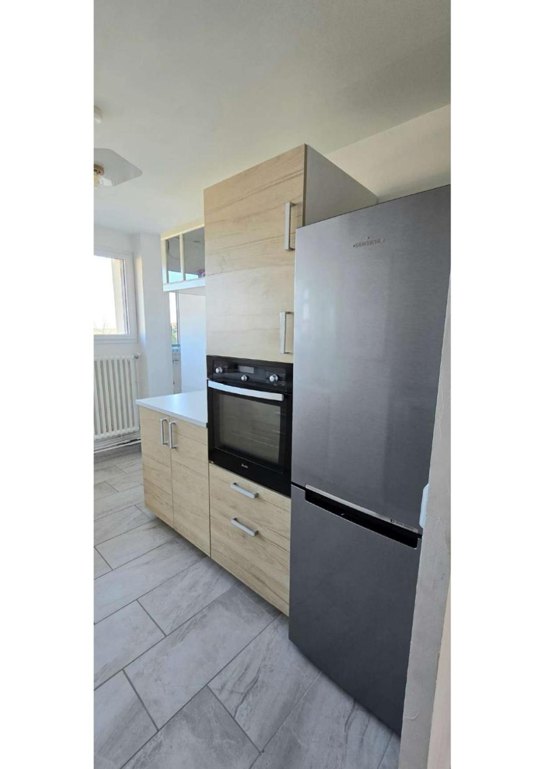 Superbe T3 Cosy, Parking Gratuit + Balcon Appartement Riom Buitenkant foto